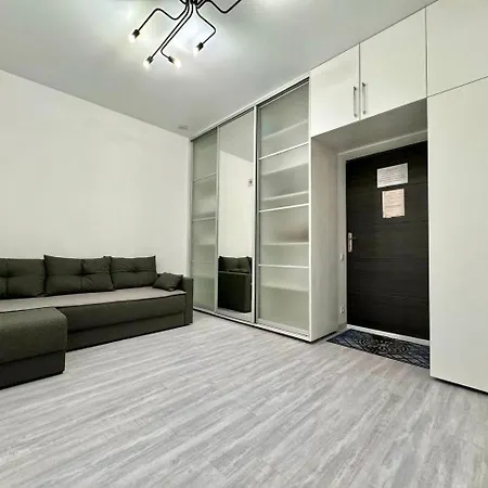 Apartpoltava: Elite New Build with Tropical Shower and Park View Exterior photo