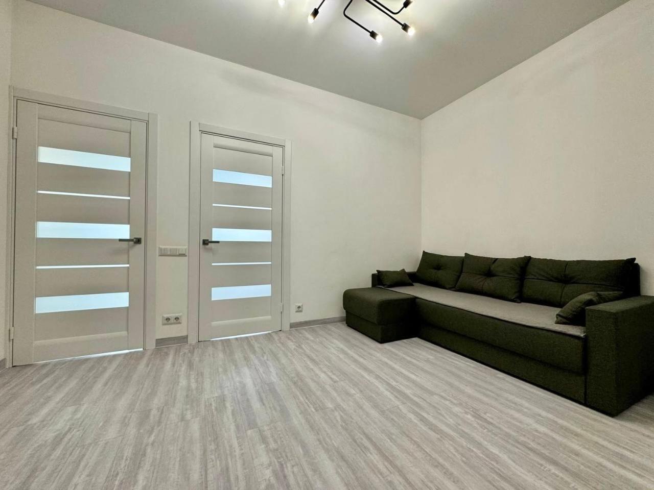 Apartpoltava: Elite New Build With Tropical Shower And Park View Poltava