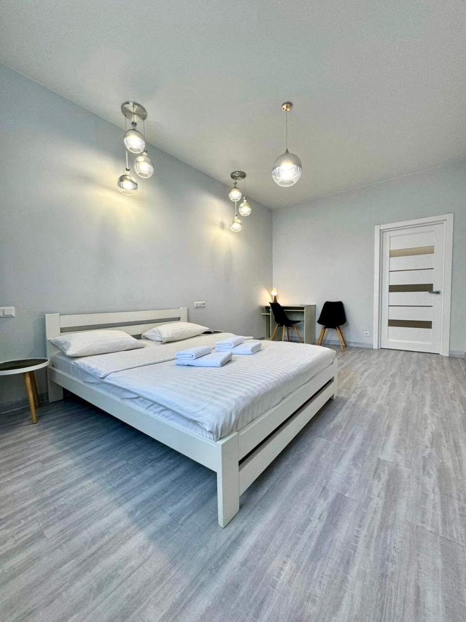 Apartment Apartpoltava: Elite New Build With Tropical Shower And Park View Poltava