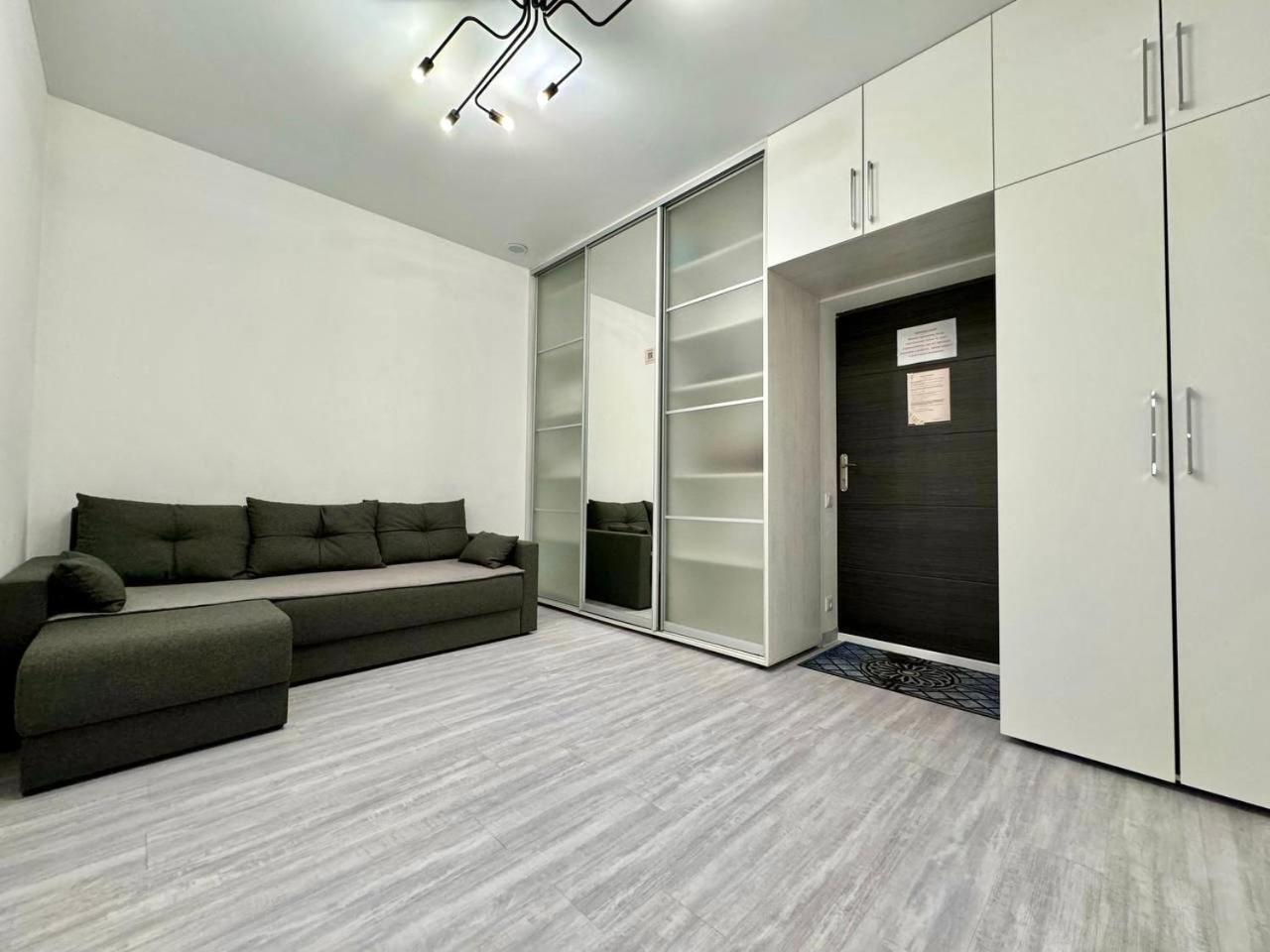 Apartpoltava: Elite New Build With Tropical Shower And Park View