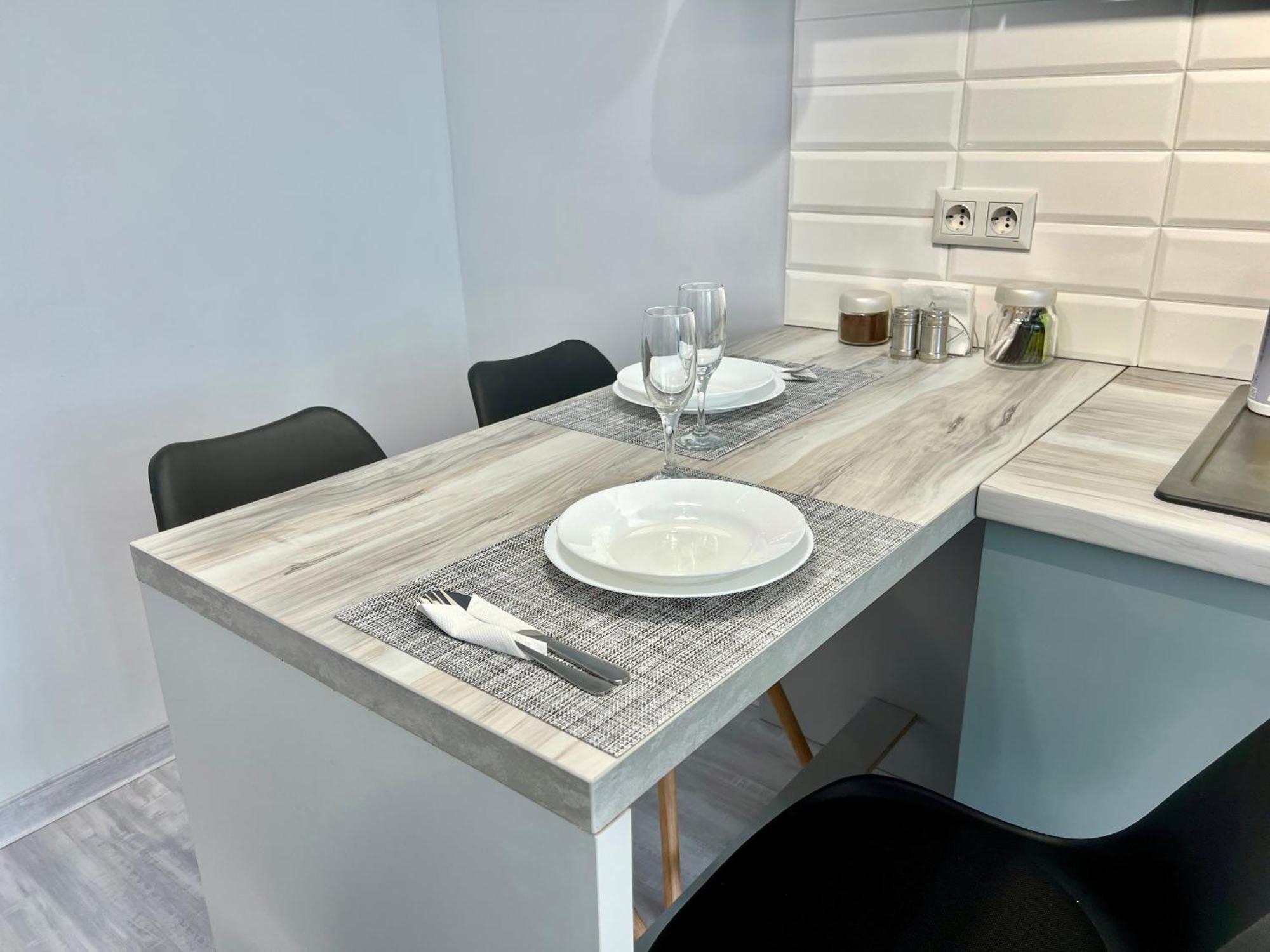 Apartment Apartpoltava: Elite New Build With Tropical Shower And Park View *