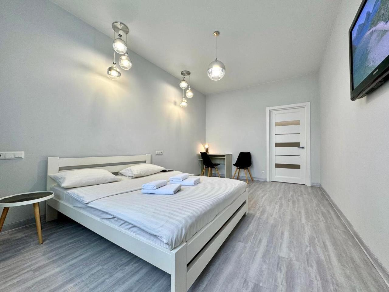 Apartment Apartpoltava: Elite New Build With Tropical Shower And Park View Poltava